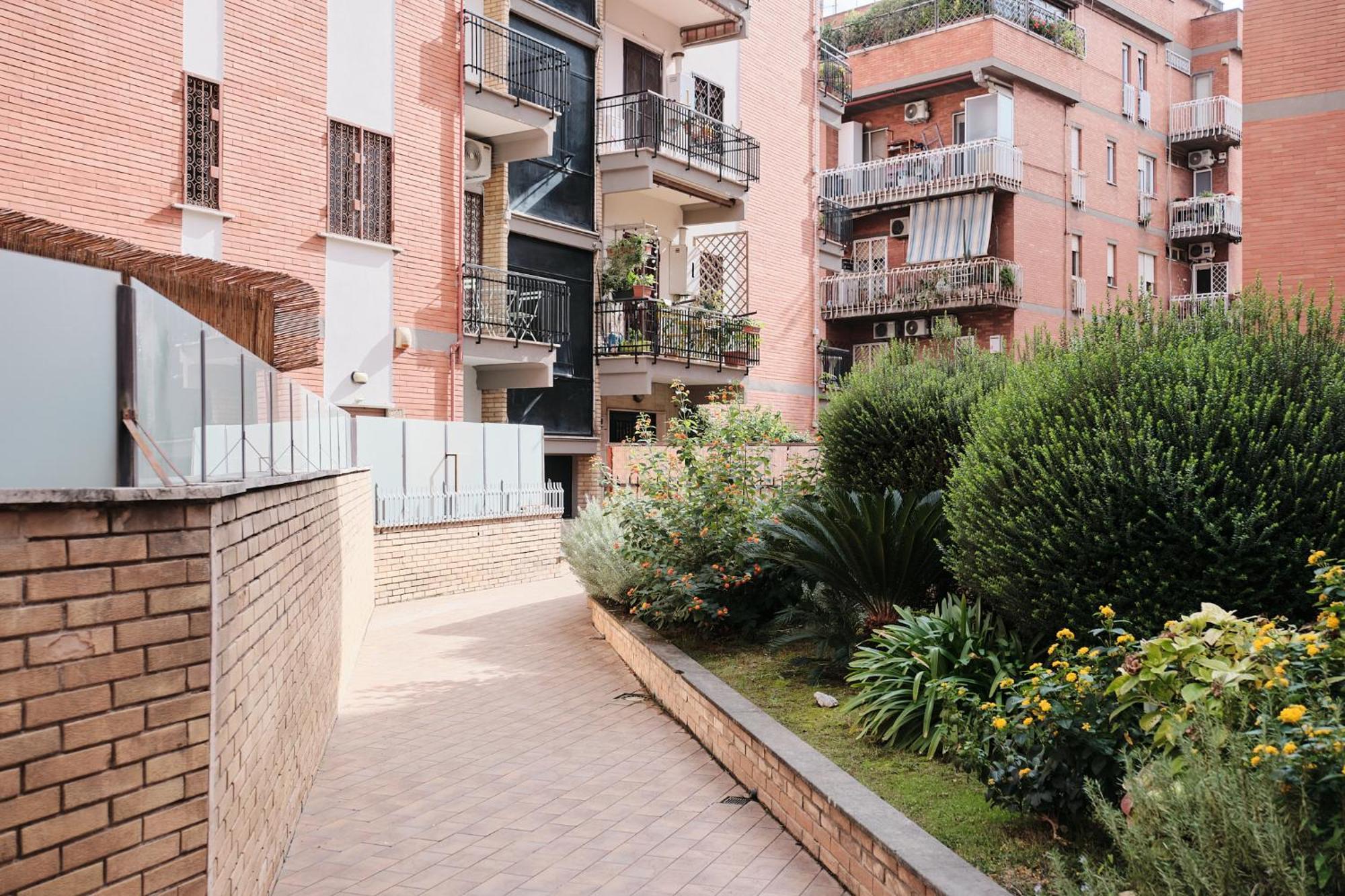 Ferienwohnung Parcheggio Gratuito, Wi-Fi -Netflix & Ac Rom Exterior foto