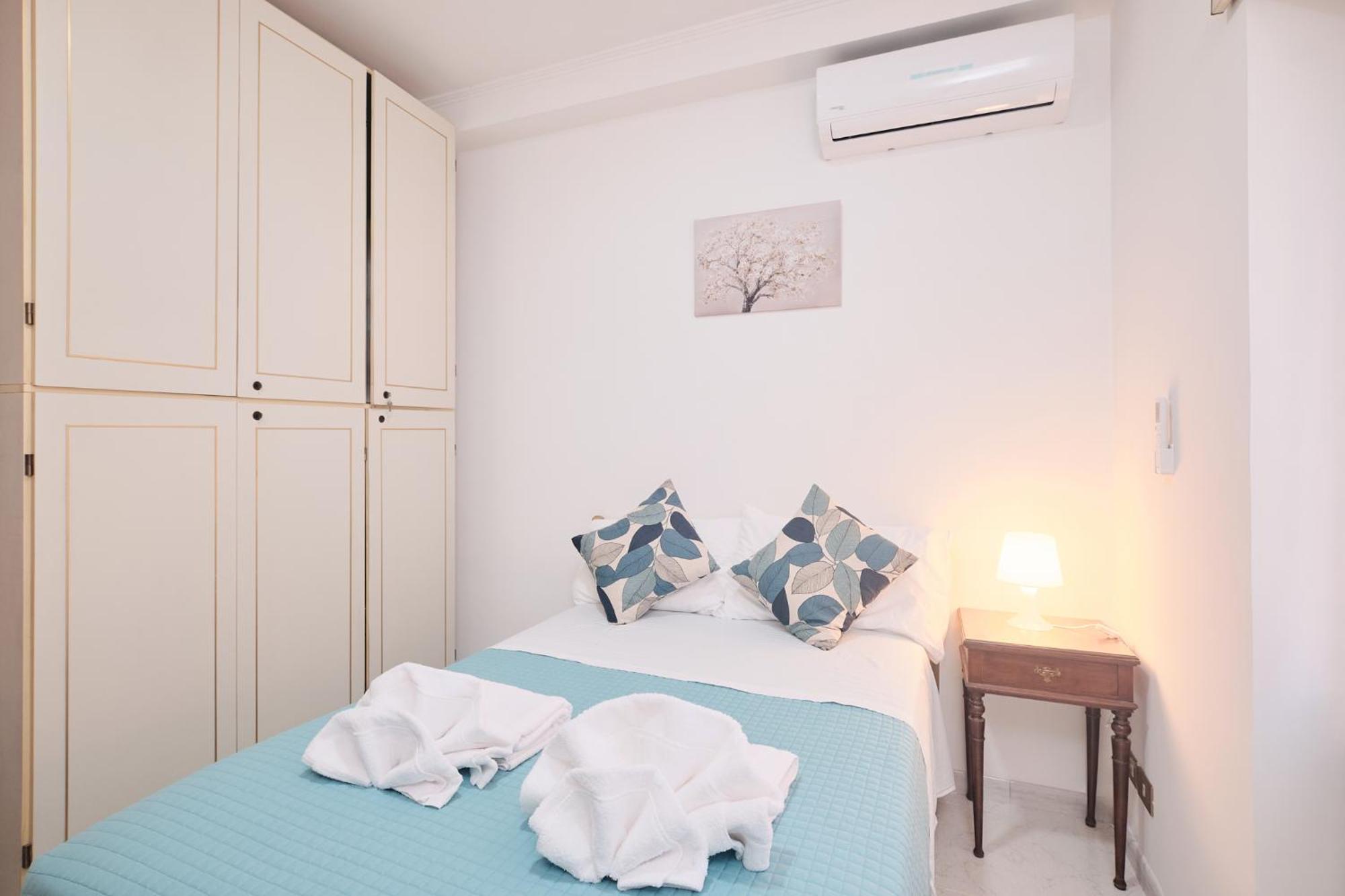 Ferienwohnung Parcheggio Gratuito, Wi-Fi -Netflix & Ac Rom Exterior foto