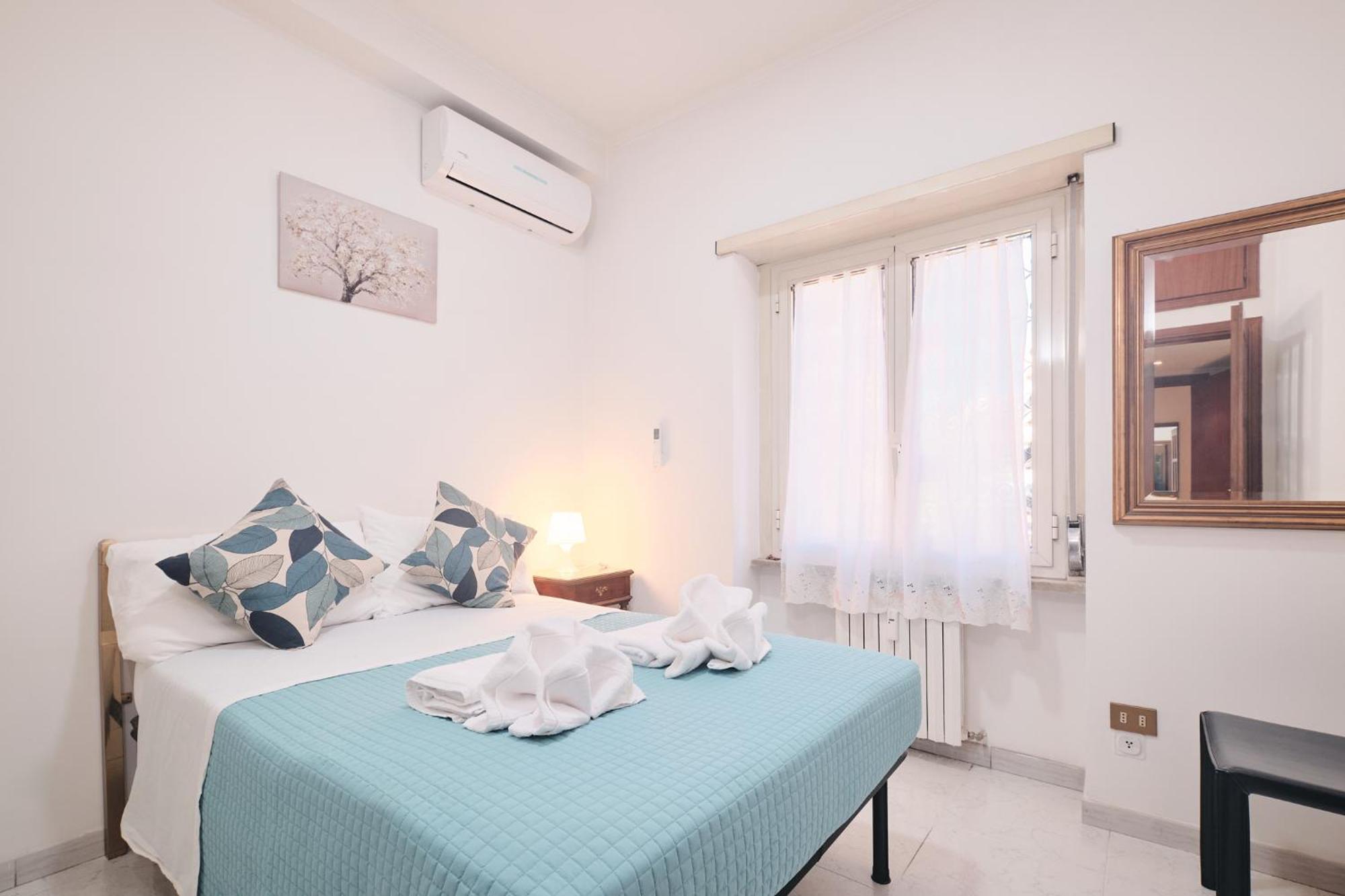 Ferienwohnung Parcheggio Gratuito, Wi-Fi -Netflix & Ac Rom Exterior foto