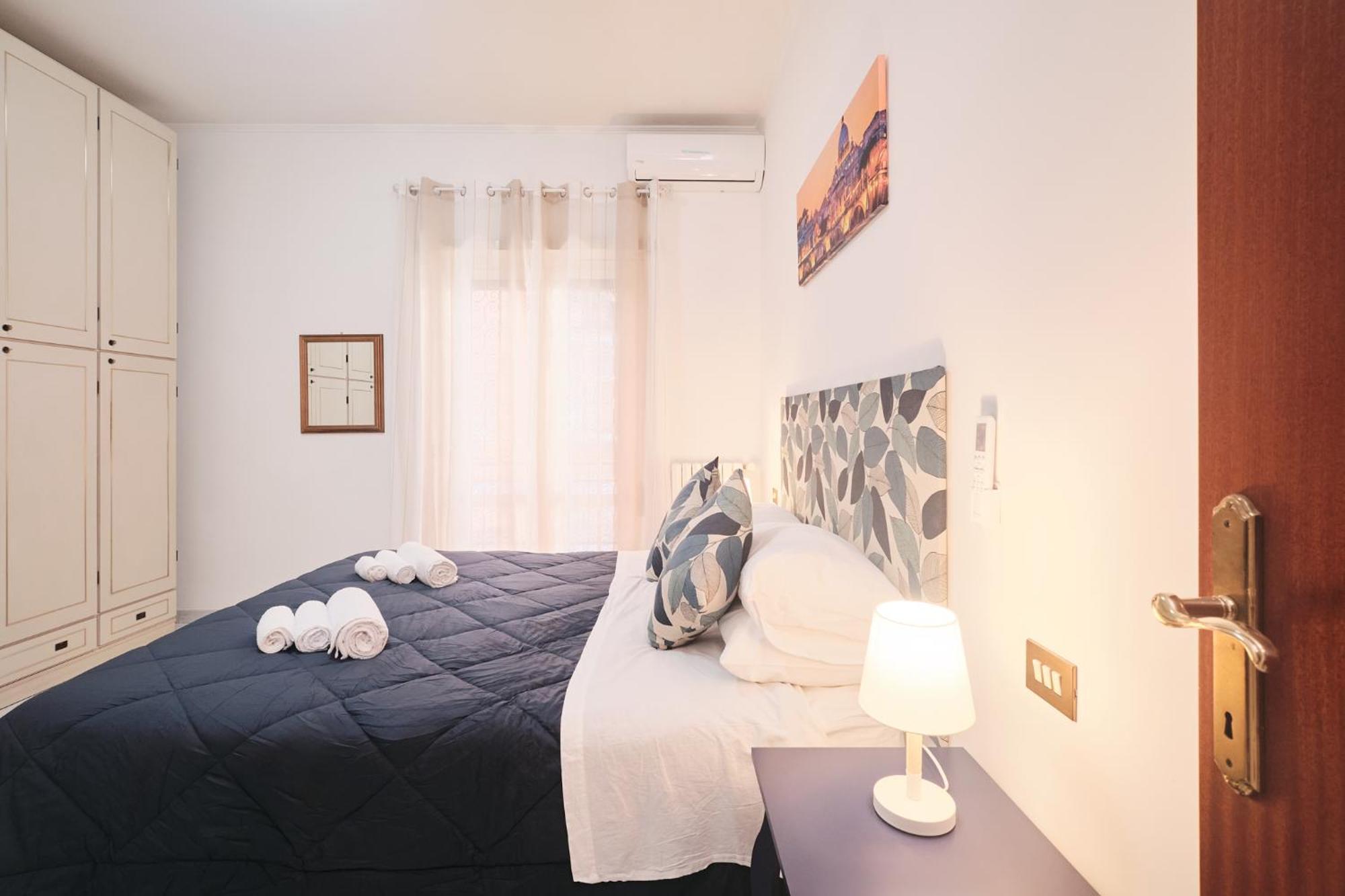 Ferienwohnung Parcheggio Gratuito, Wi-Fi -Netflix & Ac Rom Exterior foto